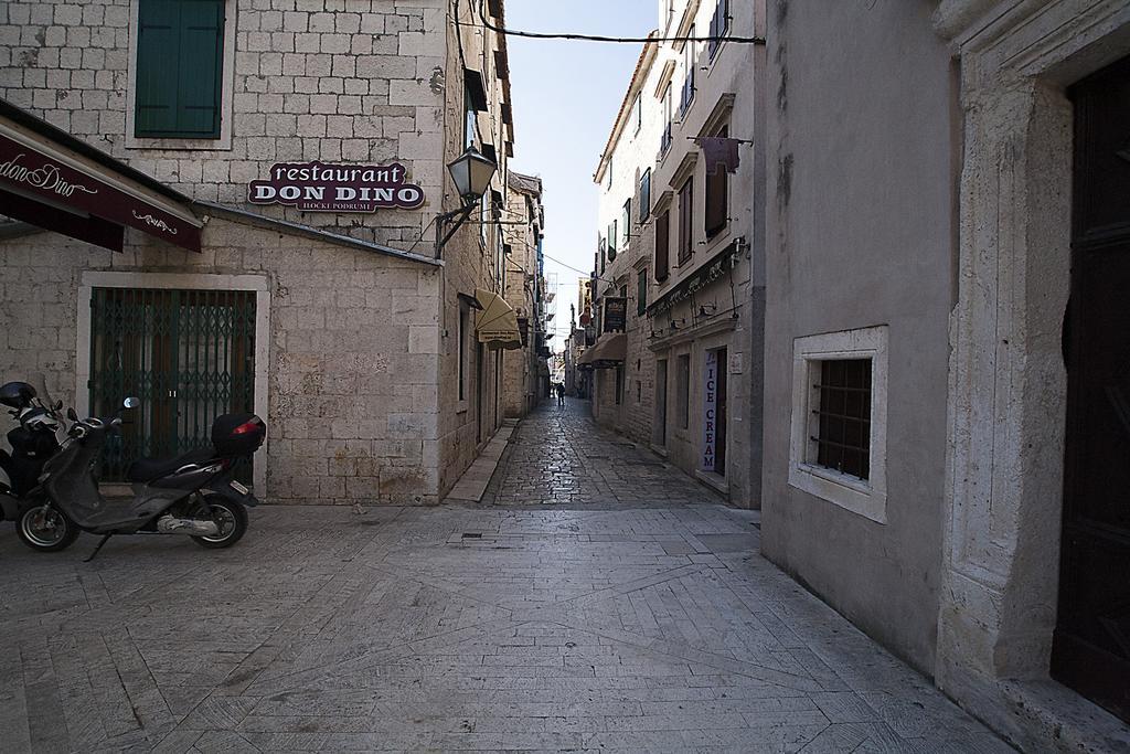 Rooms Livia Trogir Exteriér fotografie