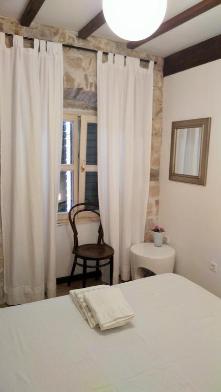 Rooms Livia Trogir Exteriér fotografie